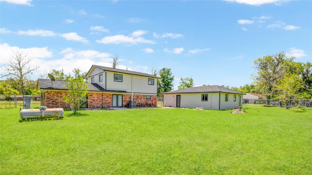 2708 County Road 686 Brazoria, TX 77422