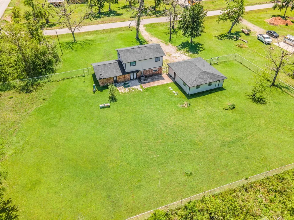 2708 County Road 686 Brazoria, TX 77422