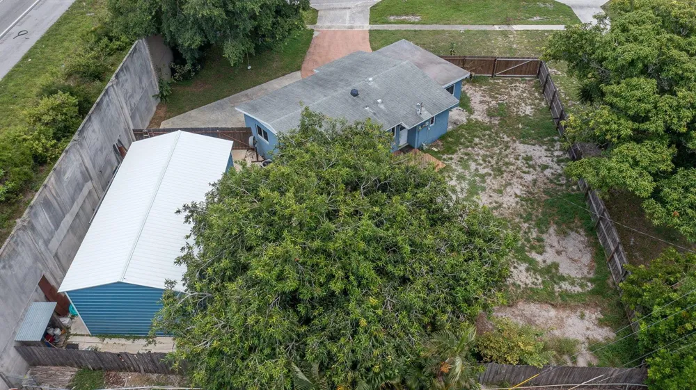 1446 W DREW STREET Lantana, FL 33462