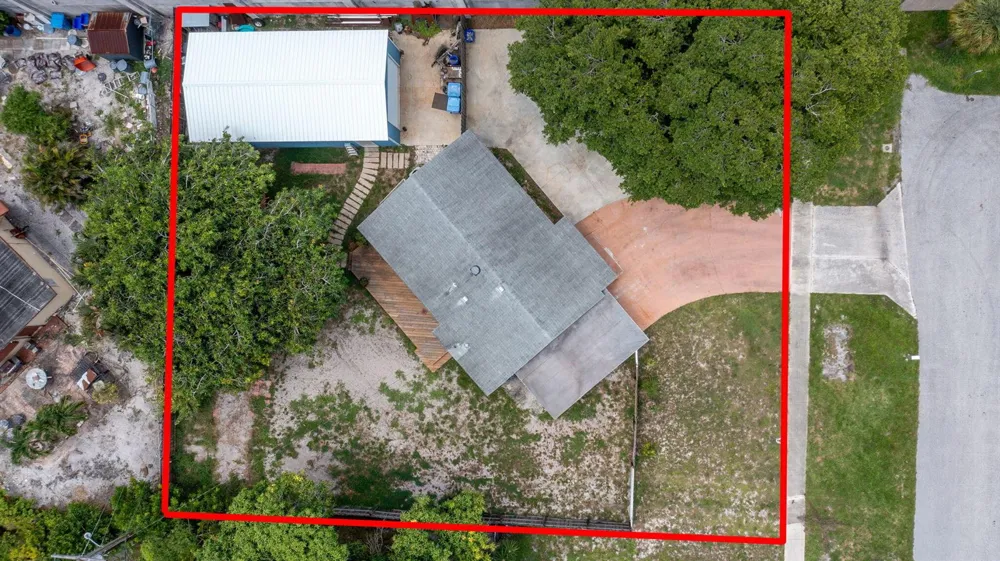 1446 W DREW STREET Lantana, FL 33462