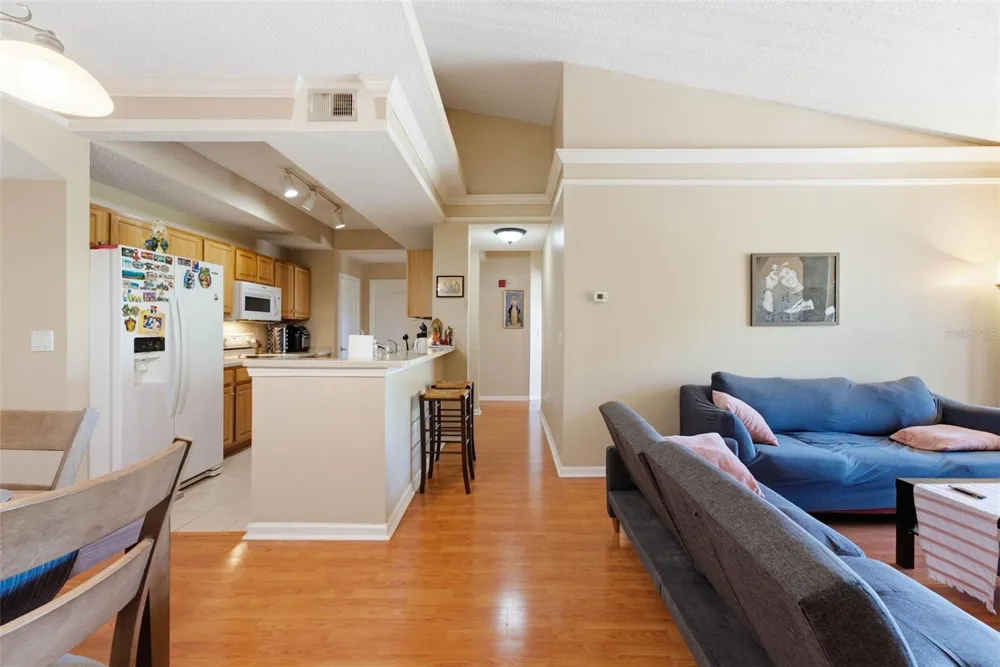 12307 LANTANA PARK LANE #112 Orlando, FL 32837