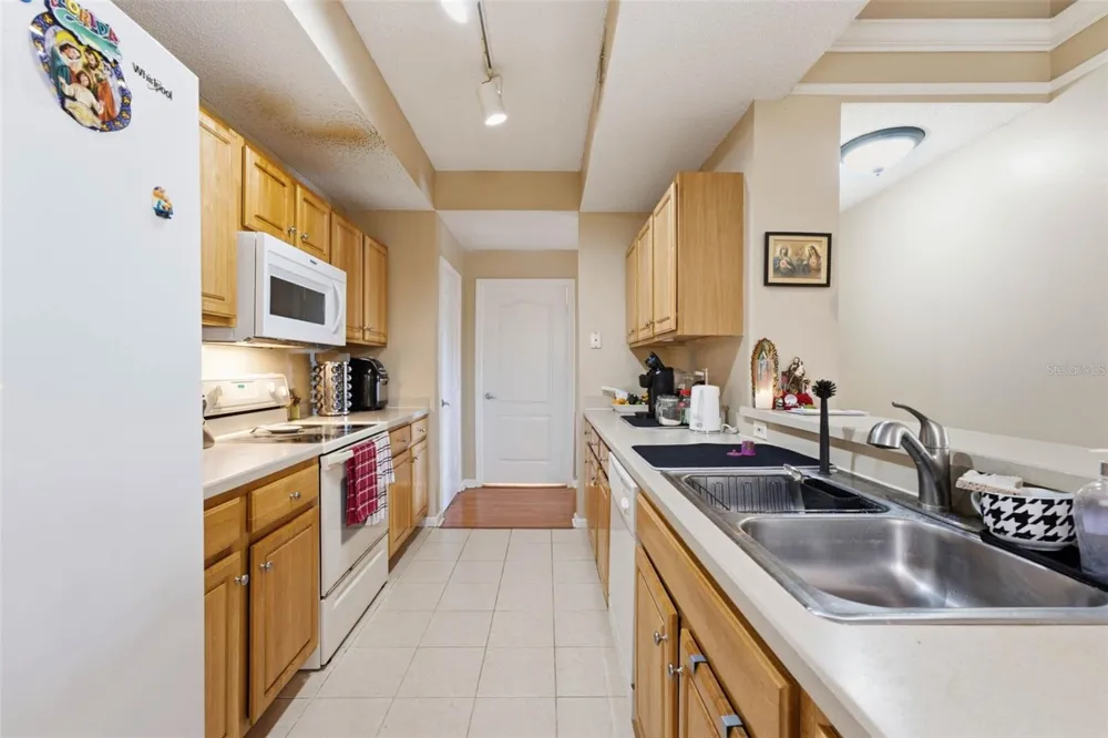 12307 LANTANA PARK LANE #112 Orlando, FL 32837