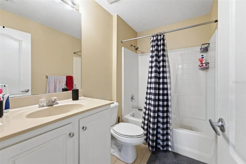 12307 LANTANA PARK LANE #112 Orlando, FL 32837