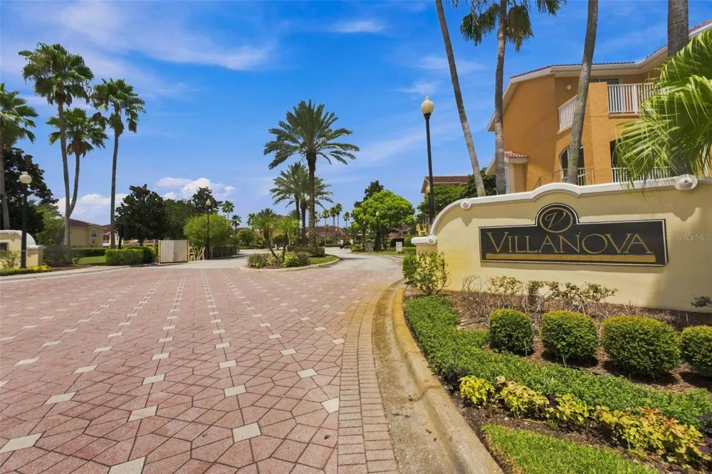 12307 LANTANA PARK LANE #112 Orlando, FL 32837