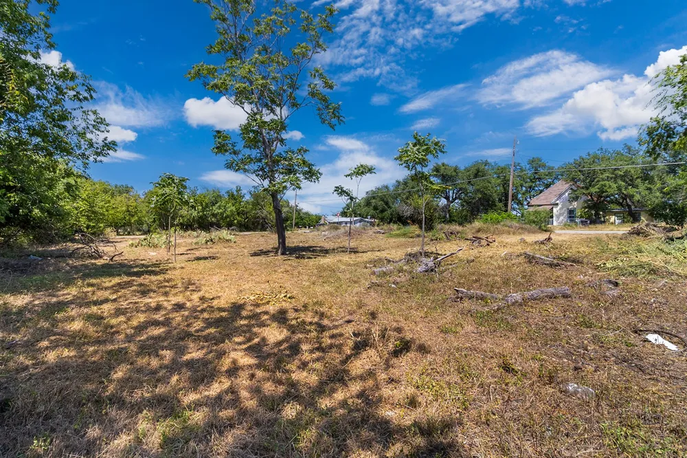 900 S Walnut Brady, TX 76825