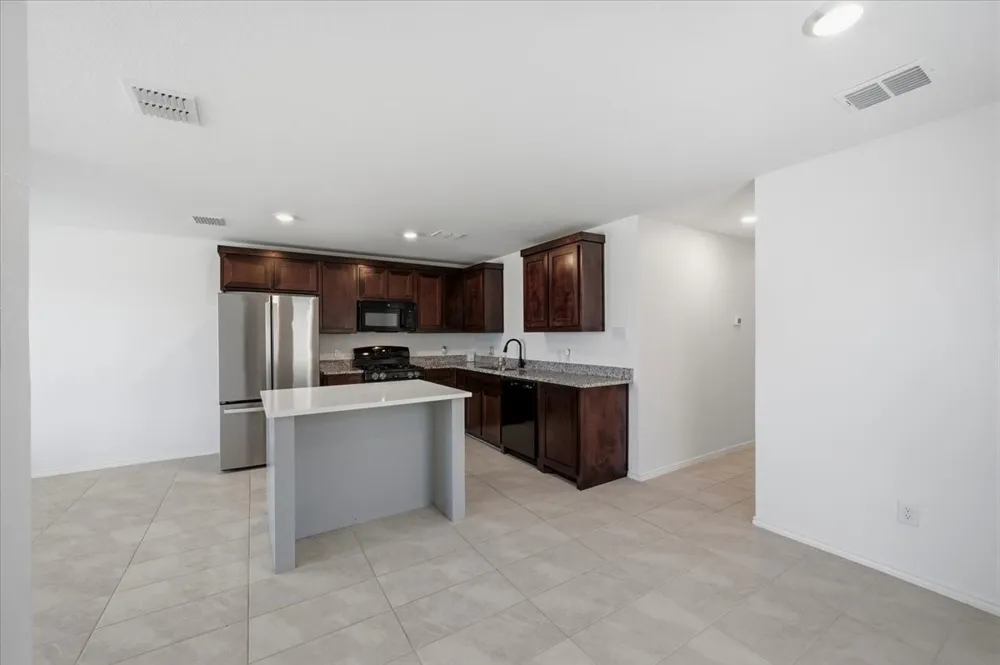 431 Corsair Way Ferris, TX 75125