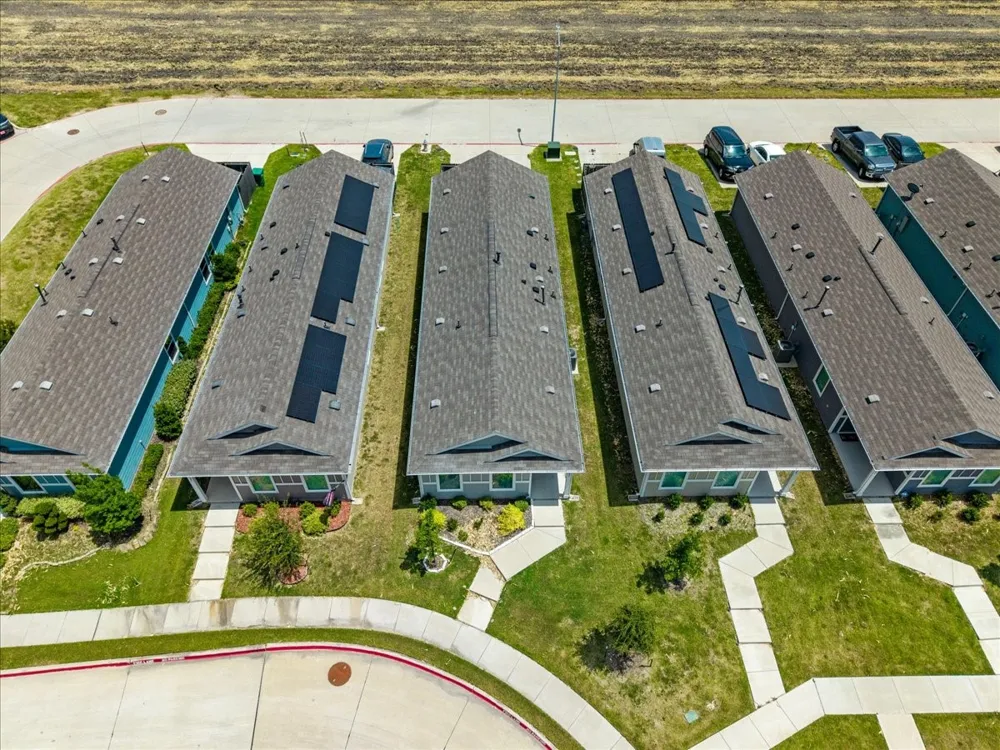 431 Corsair Way Ferris, TX 75125
