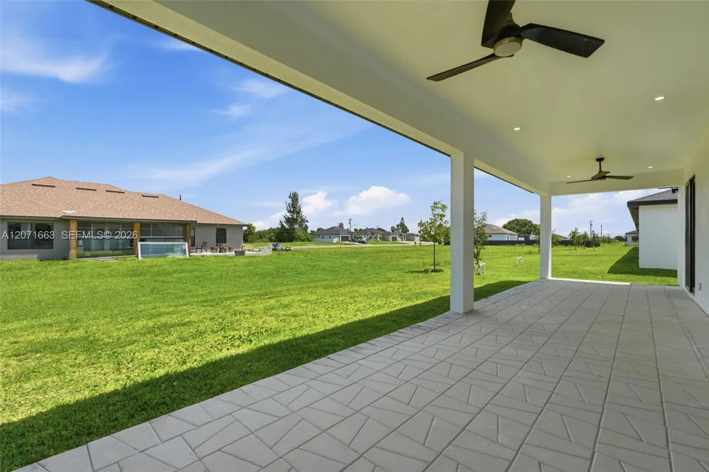 329 NE 15th Ter Other City - In The State Of Florida, FL 33909