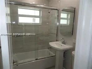 6540 W 11th Ave Hialeah, FL 33012