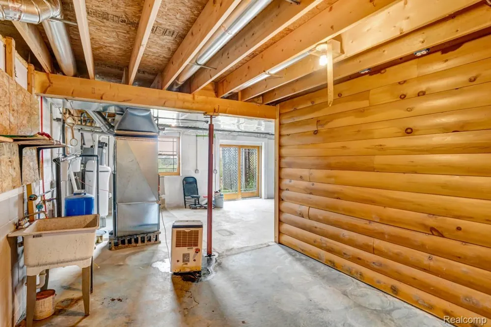 7252 Gosline Road Burnside Township, MI 48416