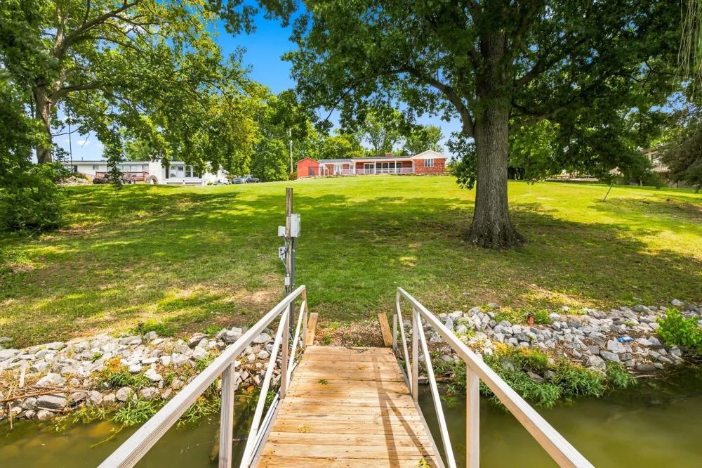 152 Cherokee Rd Hendersonville, TN 37075