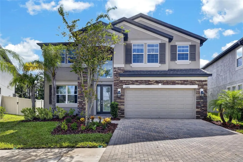 10845 SUNDRIFT DRIVE Tampa, FL 33647