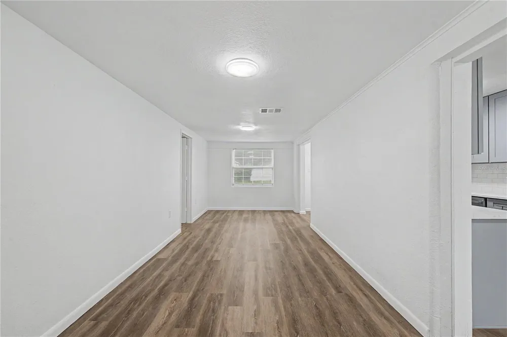 810 E 120TH AVENUE Tampa, FL 33612