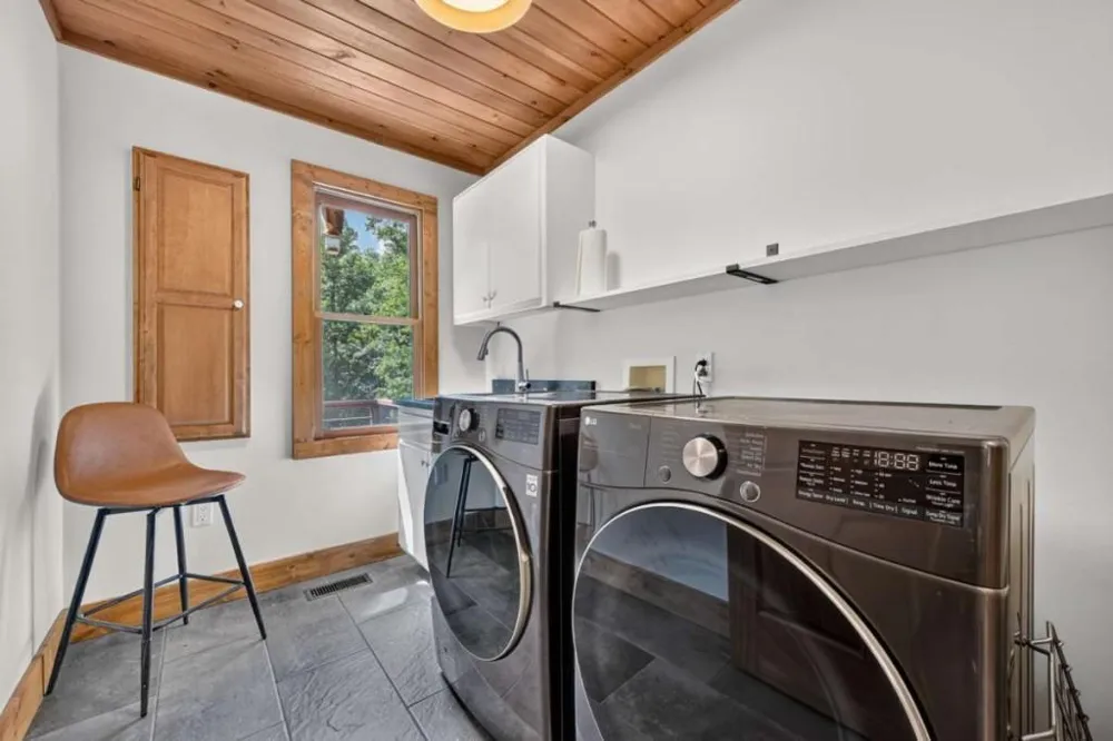 20 Bear Trail Ellijay, GA 30540