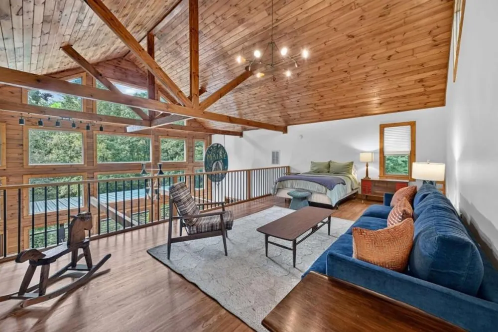 20 Bear Trail Ellijay, GA 30540