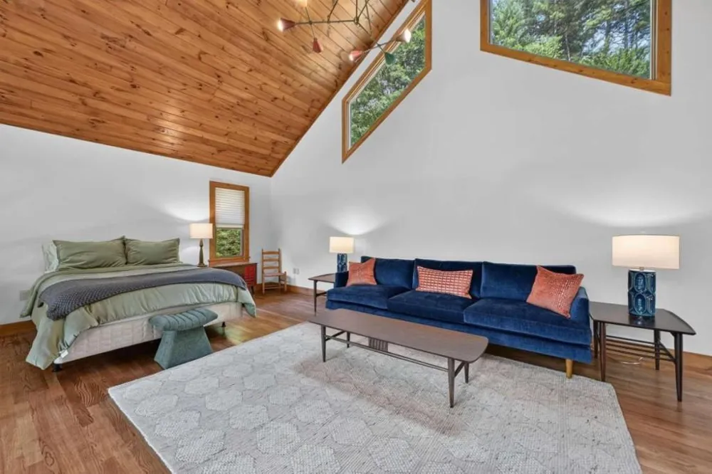 20 Bear Trail Ellijay, GA 30540
