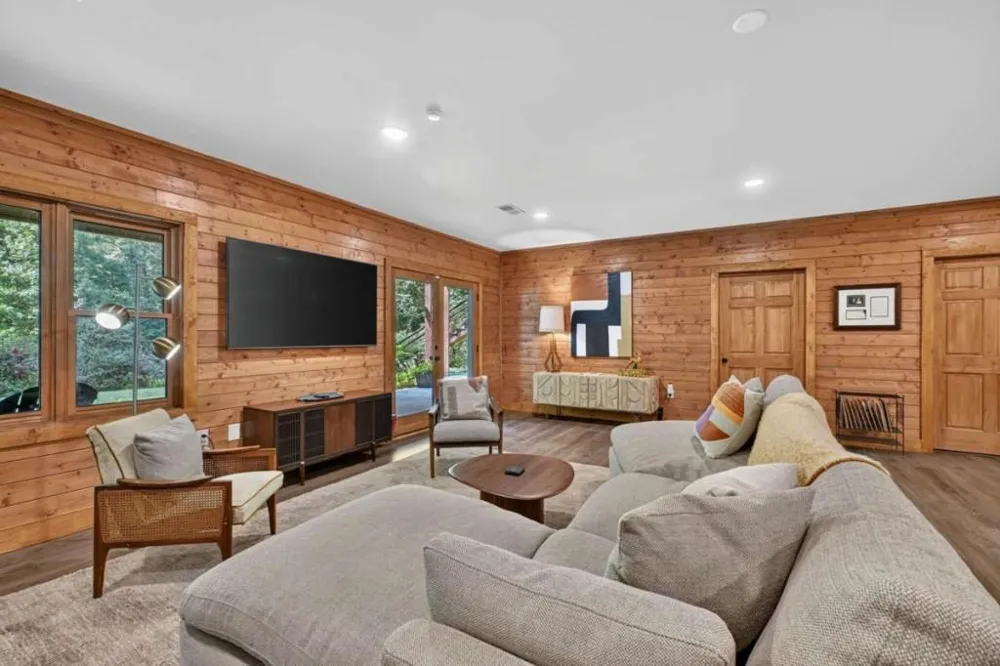 20 Bear Trail Ellijay, GA 30540