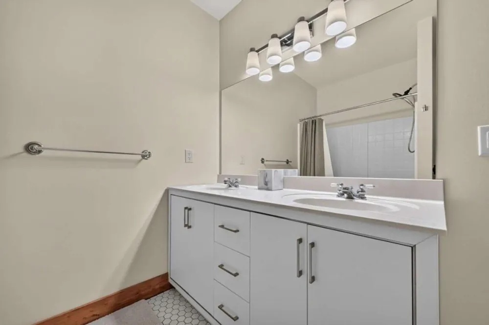 20 Bear Trail Ellijay, GA 30540