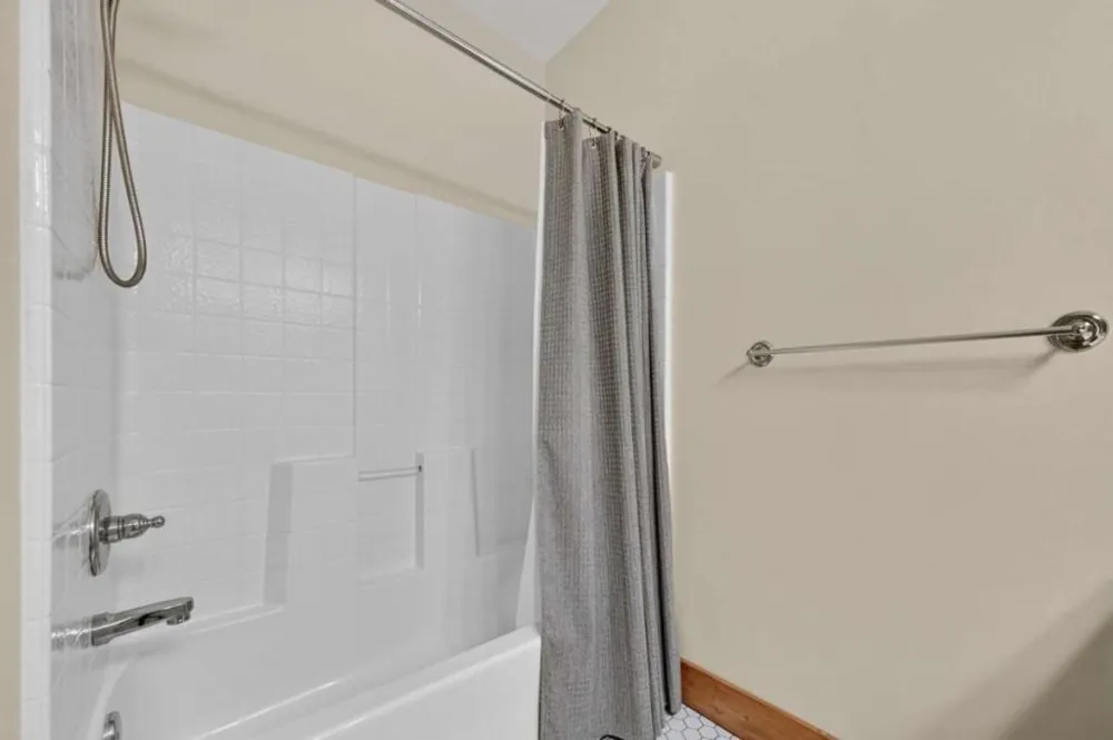 20 Bear Trail Ellijay, GA 30540