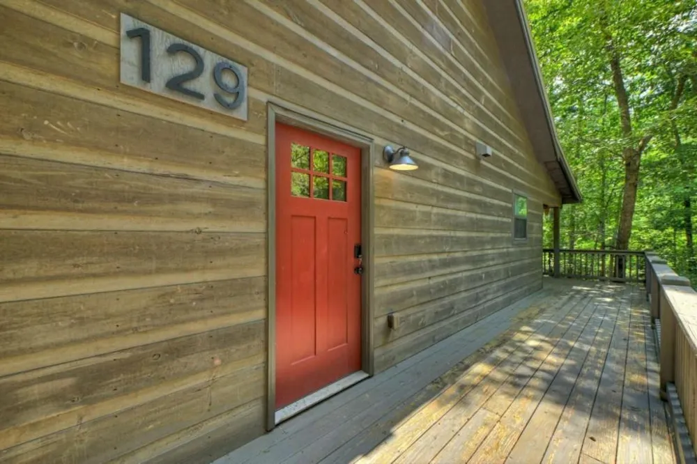 20 Bear Trail Ellijay, GA 30540