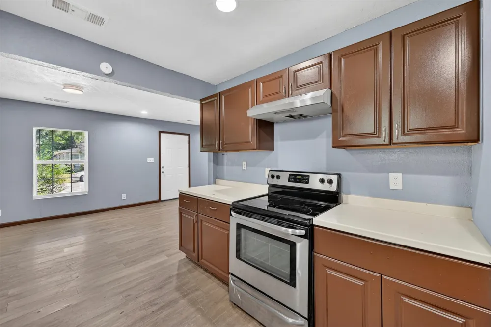 601 Royal Street Cleburne, TX 76031