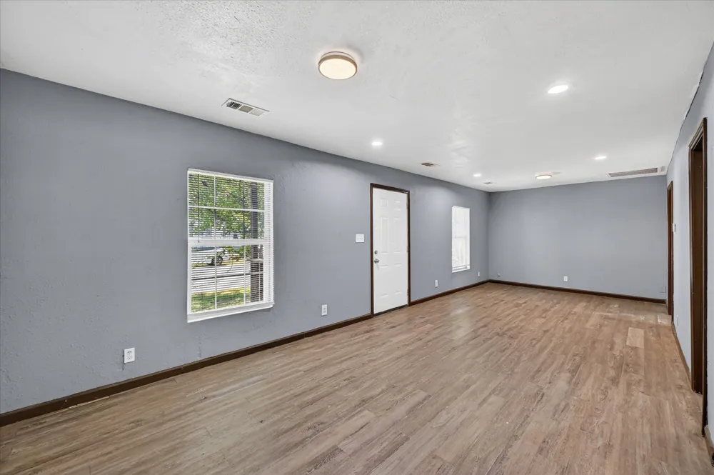 601 Royal Street Cleburne, TX 76031