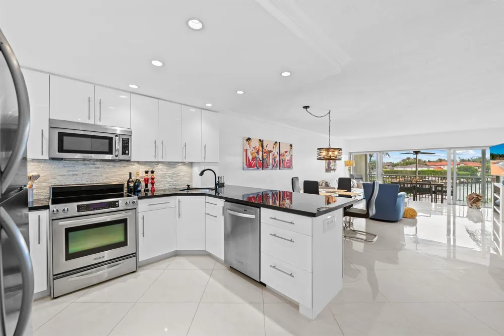 400 FEDERAL Highway #315 Deerfield Beach, FL 33441