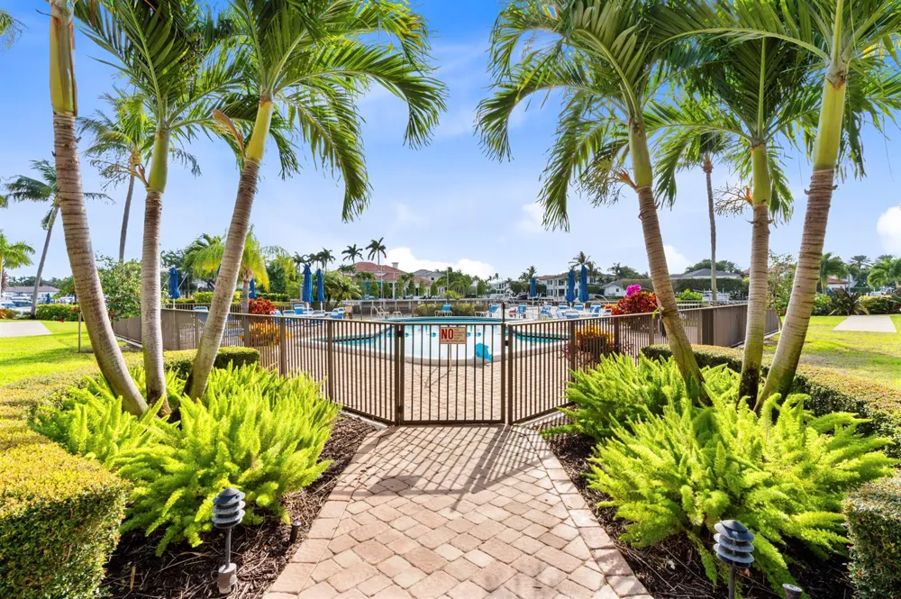 400 FEDERAL Highway #315 Deerfield Beach, FL 33441