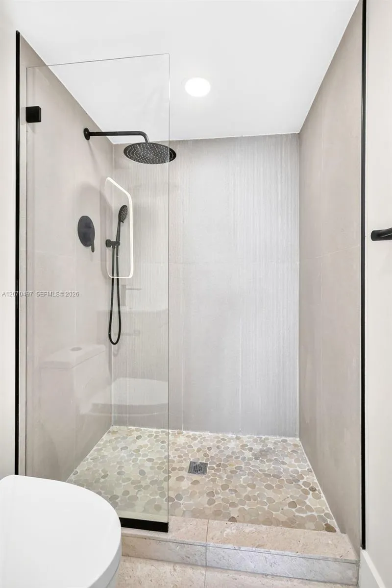 100 Bayview Dr #1626 Sunny Isles Beach, FL 33160