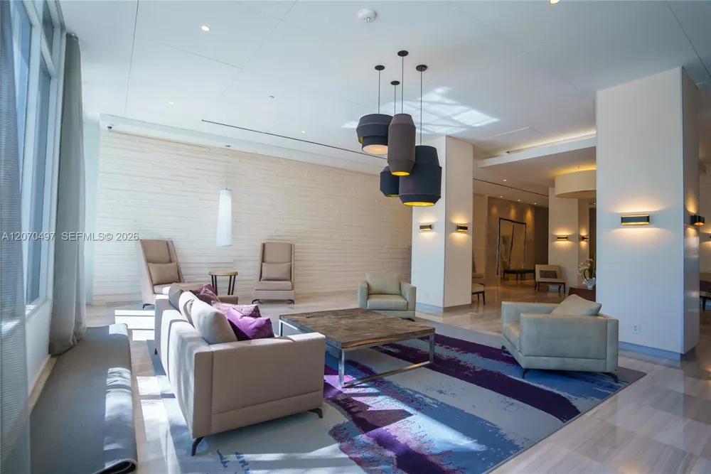 100 Bayview Dr #1626 Sunny Isles Beach, FL 33160
