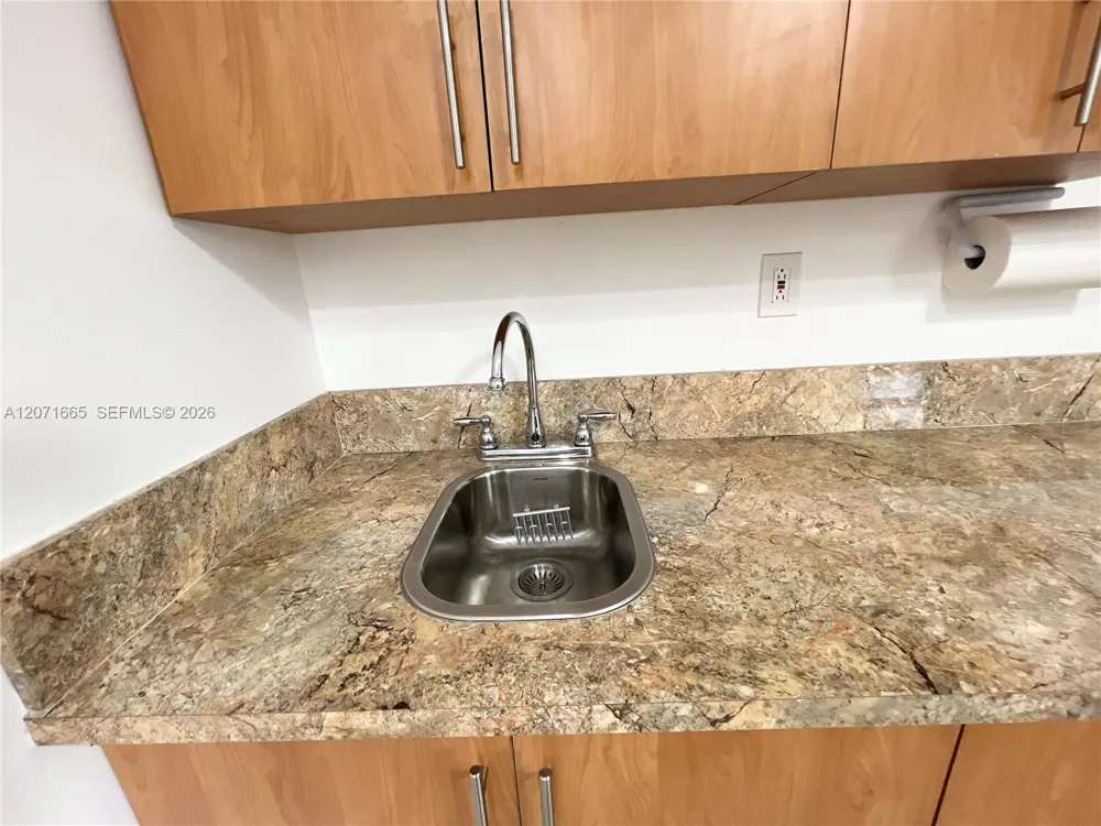 3054 NW 18TH ST #2 Miami, FL 33125