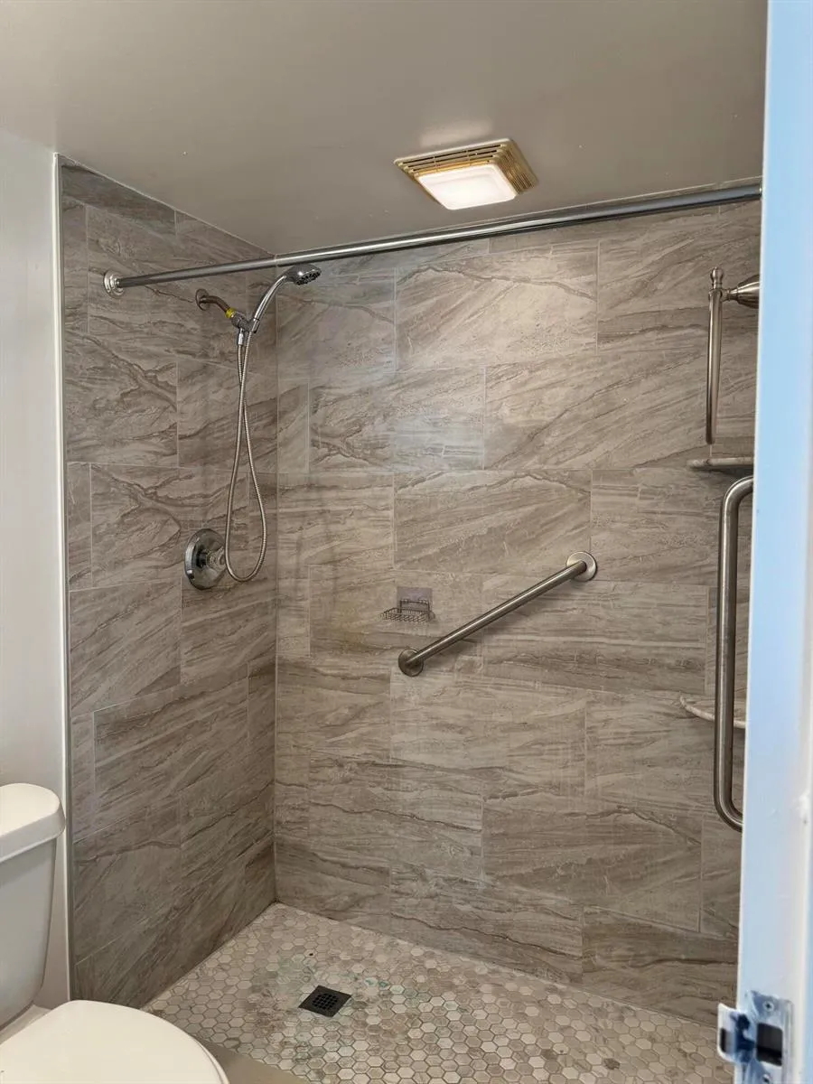 103 SAXONY C Delray Beach, FL 33446
