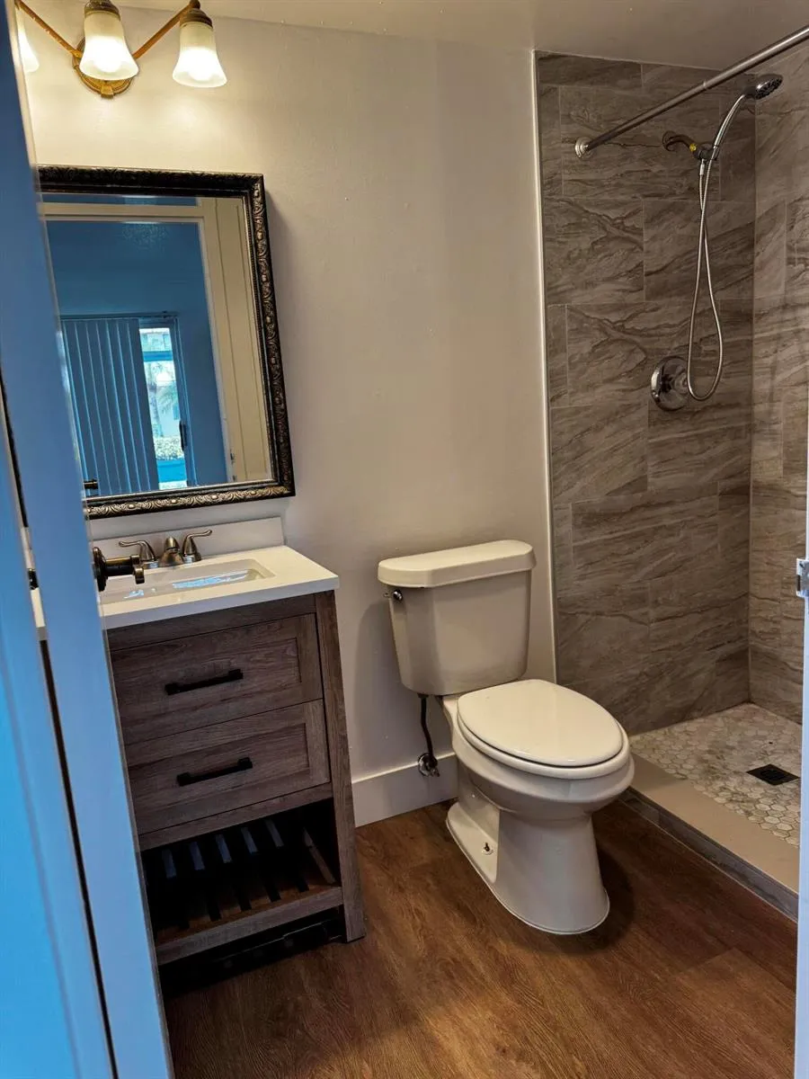 103 SAXONY C Delray Beach, FL 33446
