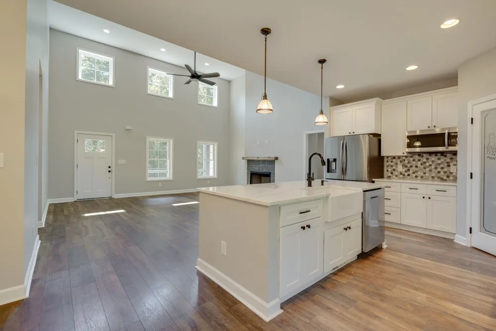 1624 Porter Rd Burns, TN 37029