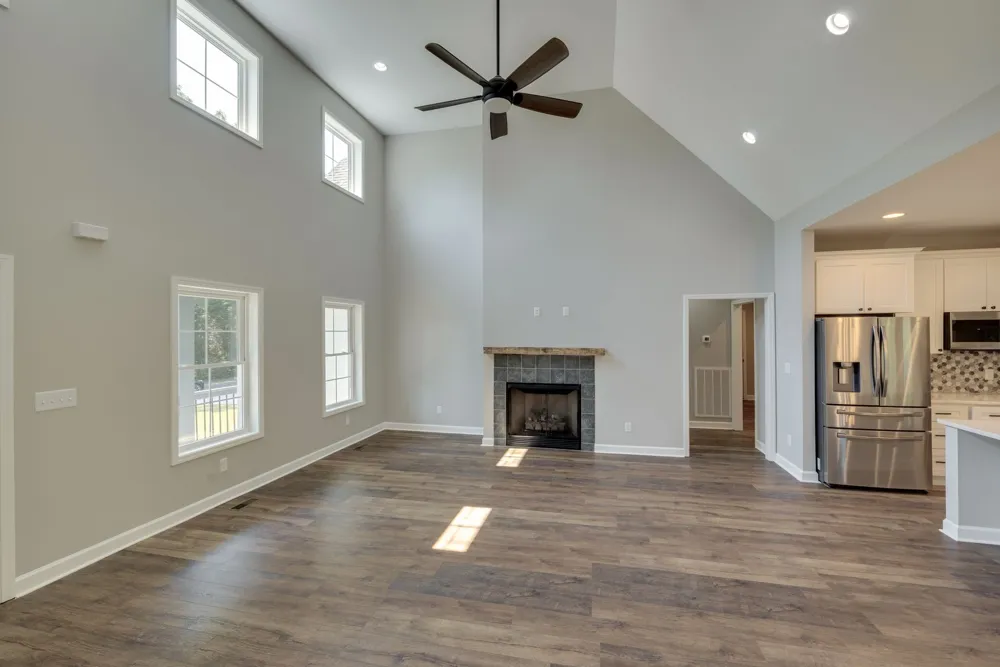 1624 Porter Rd Burns, TN 37029
