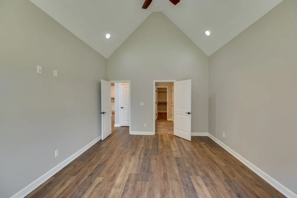 1624 Porter Rd Burns, TN 37029