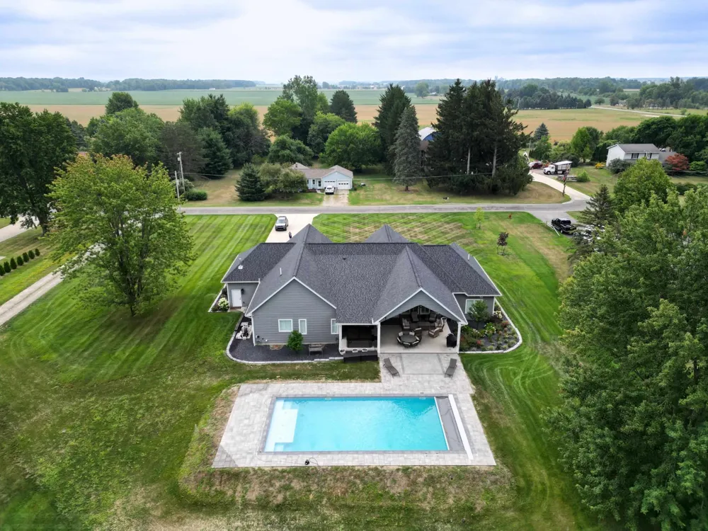 1860 S Beyer Road Blumfield Township, MI 48601