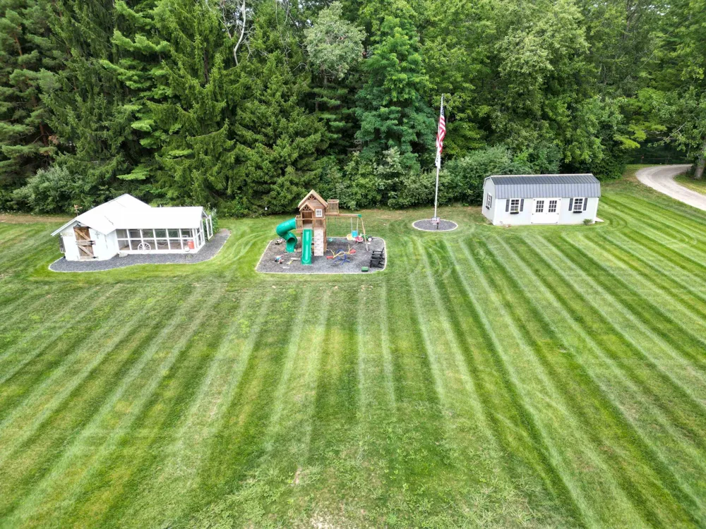 1860 S Beyer Road Blumfield Township, MI 48601