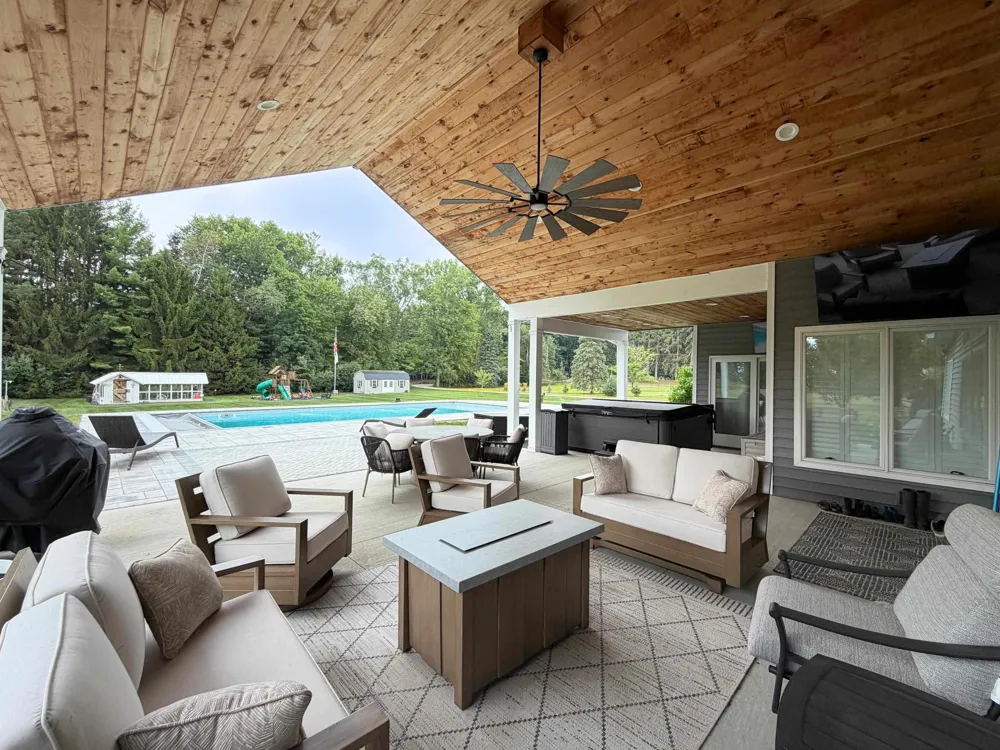 1860 S Beyer Road Blumfield Township, MI 48601