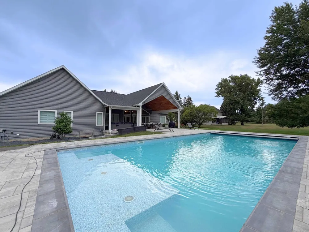 1860 S Beyer Road Blumfield Township, MI 48601