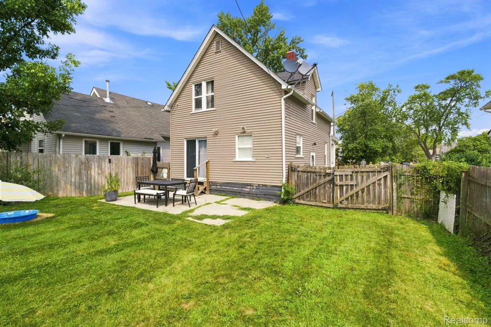 801 16th Street Port Huron City, MI 48060