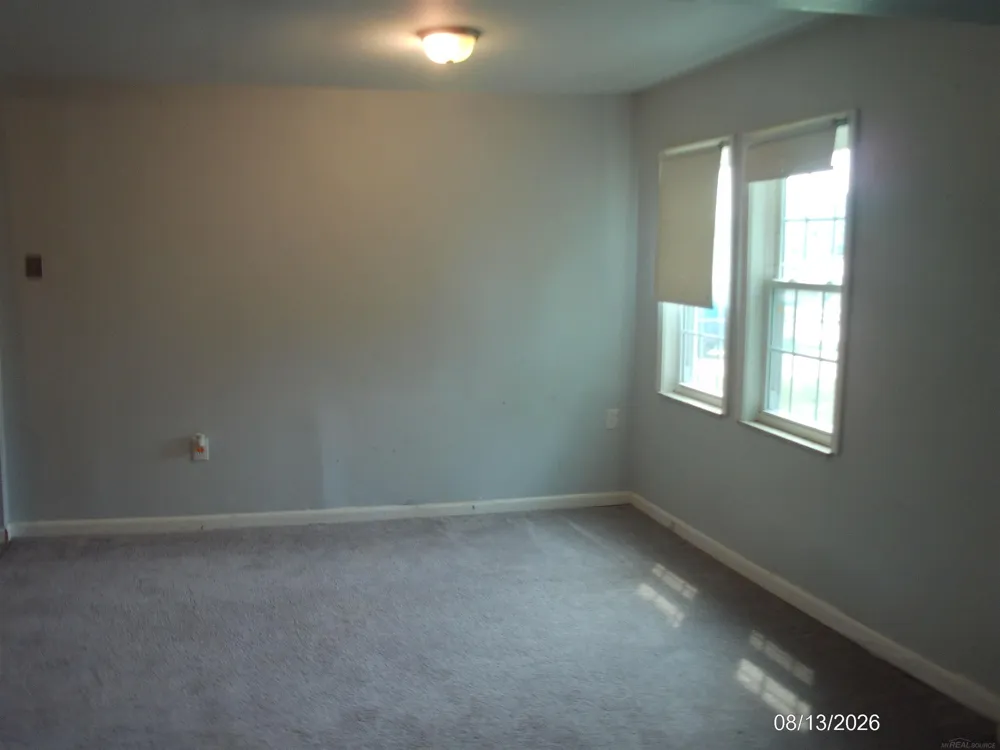 27734 Oneil Street Roseville City, MI 48066