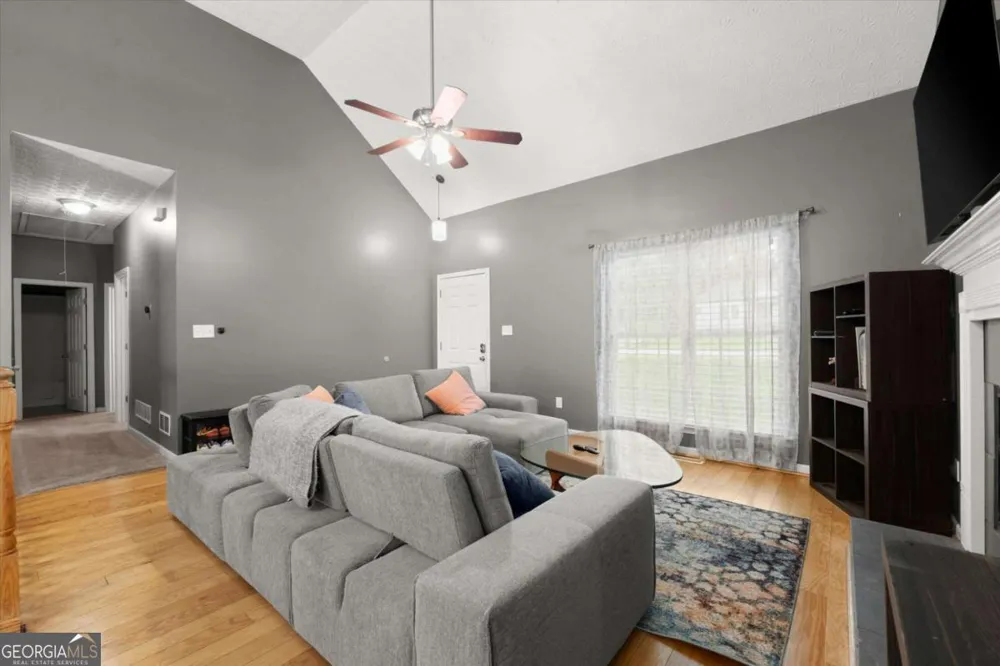 2119 Mulberry ST East Point, GA 30344