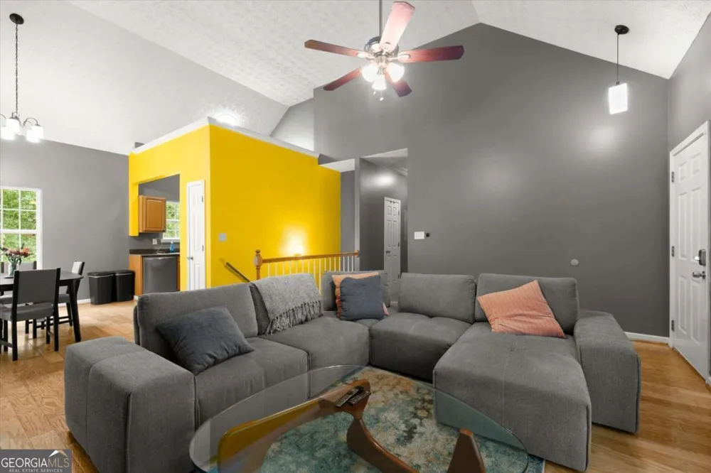2119 Mulberry ST East Point, GA 30344