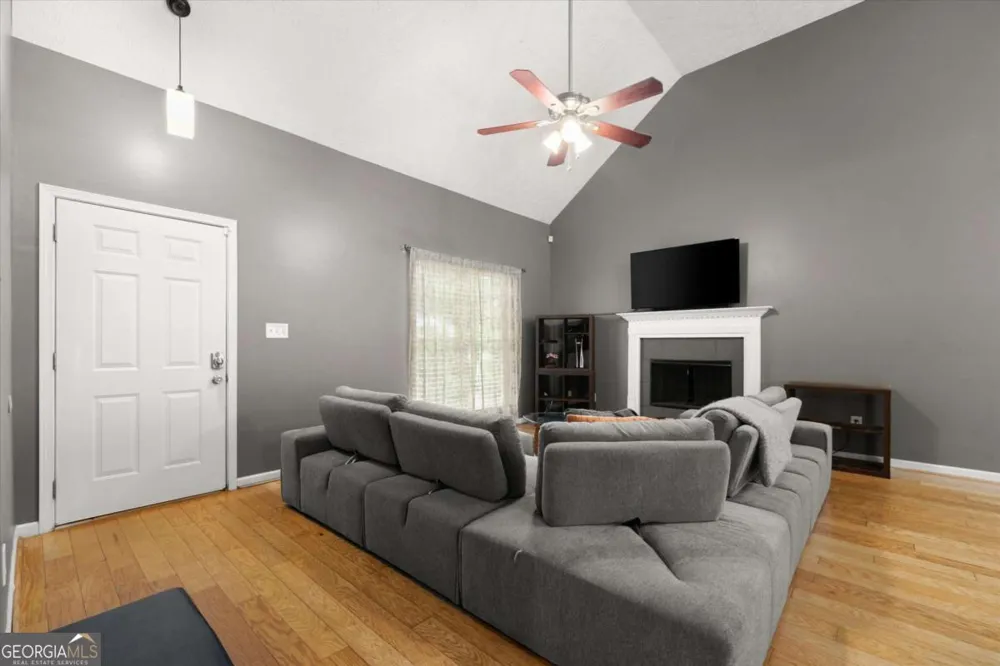 2119 Mulberry ST East Point, GA 30344