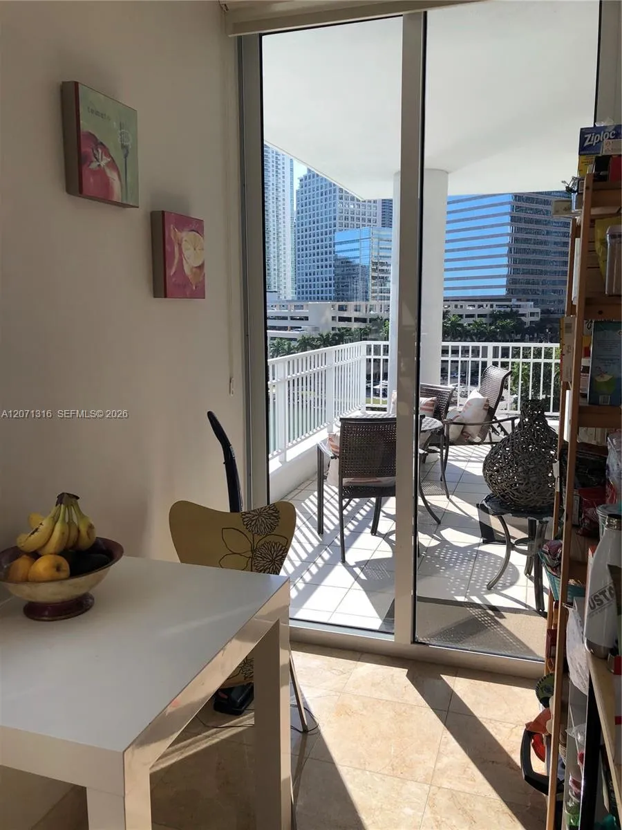 801 Brickell Key Blvd #701 Miami, FL 33131