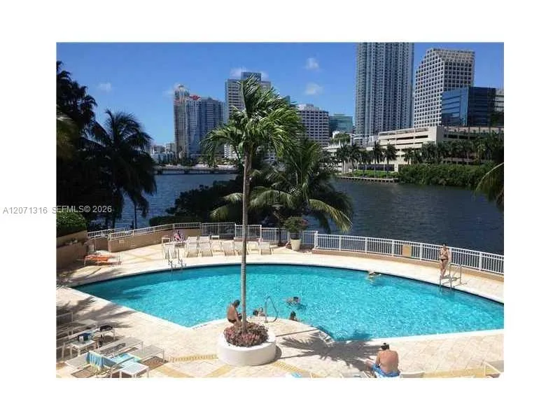 801 Brickell Key Blvd #701 Miami, FL 33131