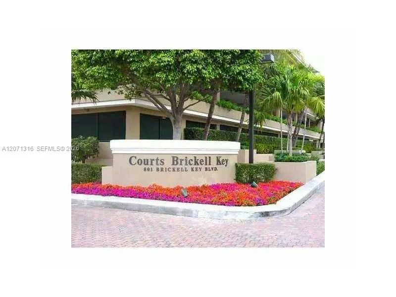 801 Brickell Key Blvd #701 Miami, FL 33131