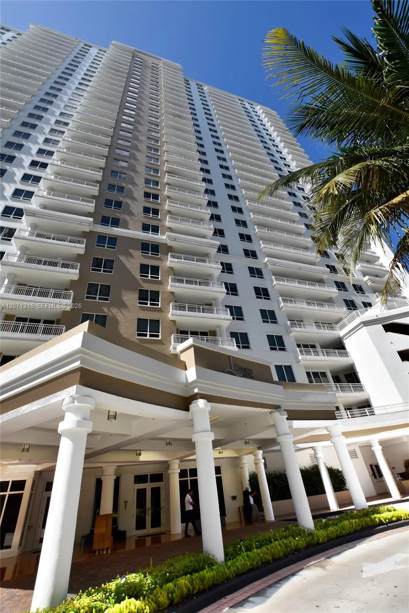 801 Brickell Key Blvd #701 Miami, FL 33131