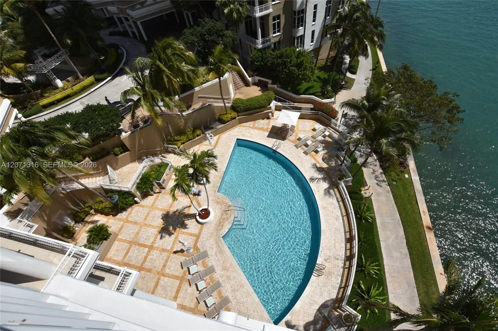 801 Brickell Key Blvd #701 Miami, FL 33131